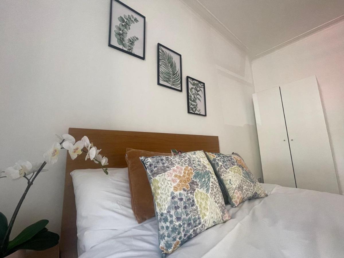 Watson Apartments เอดินบะระ ภายนอก รูปภาพ